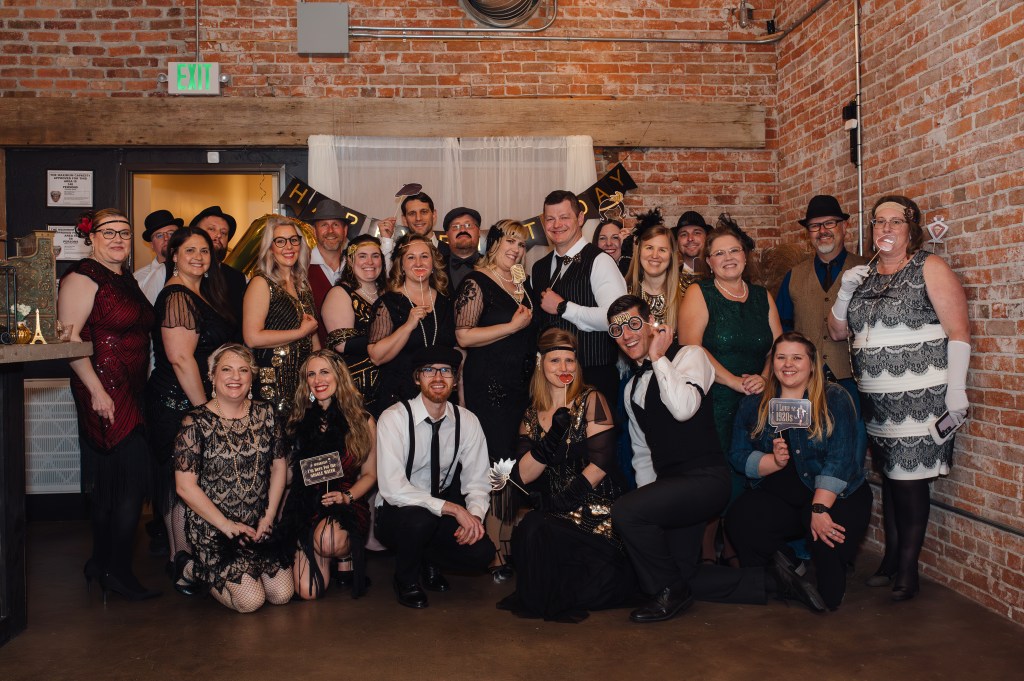 How to throw an epic “Great Gatsby” surprise&nbsp;party!